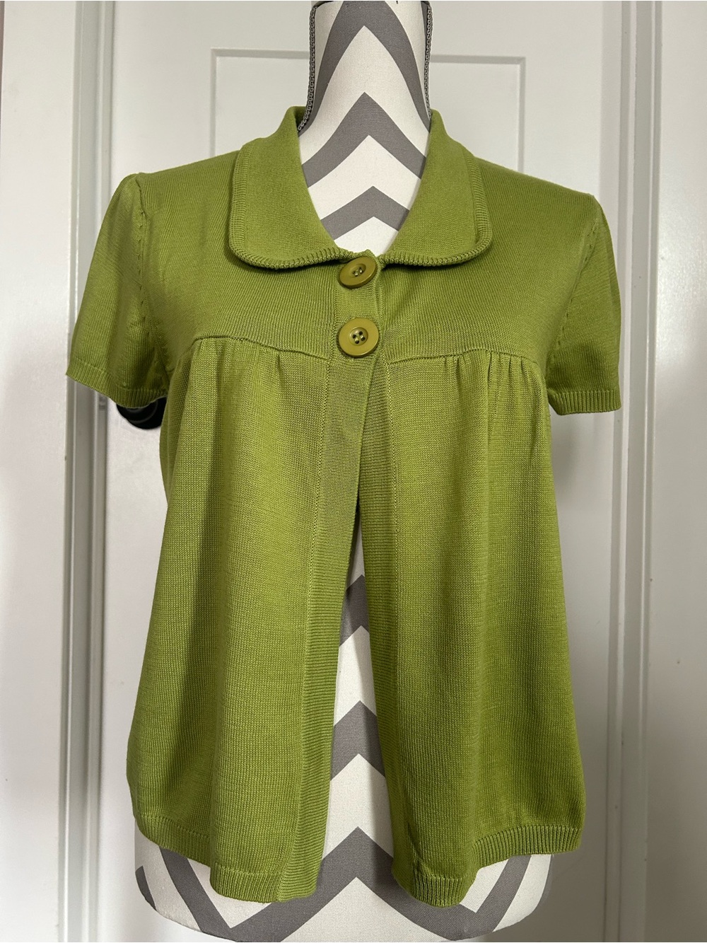 Suzie In The City Lime Green Short-Sleeve Knit Cardigan with Peter Pan Collar